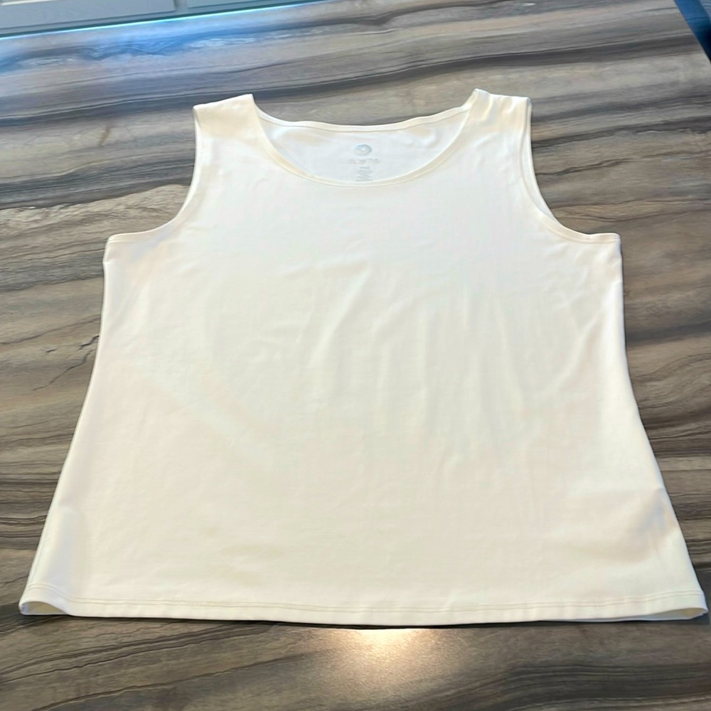 Ruby Rd. slinky tank top white. Petite Medium